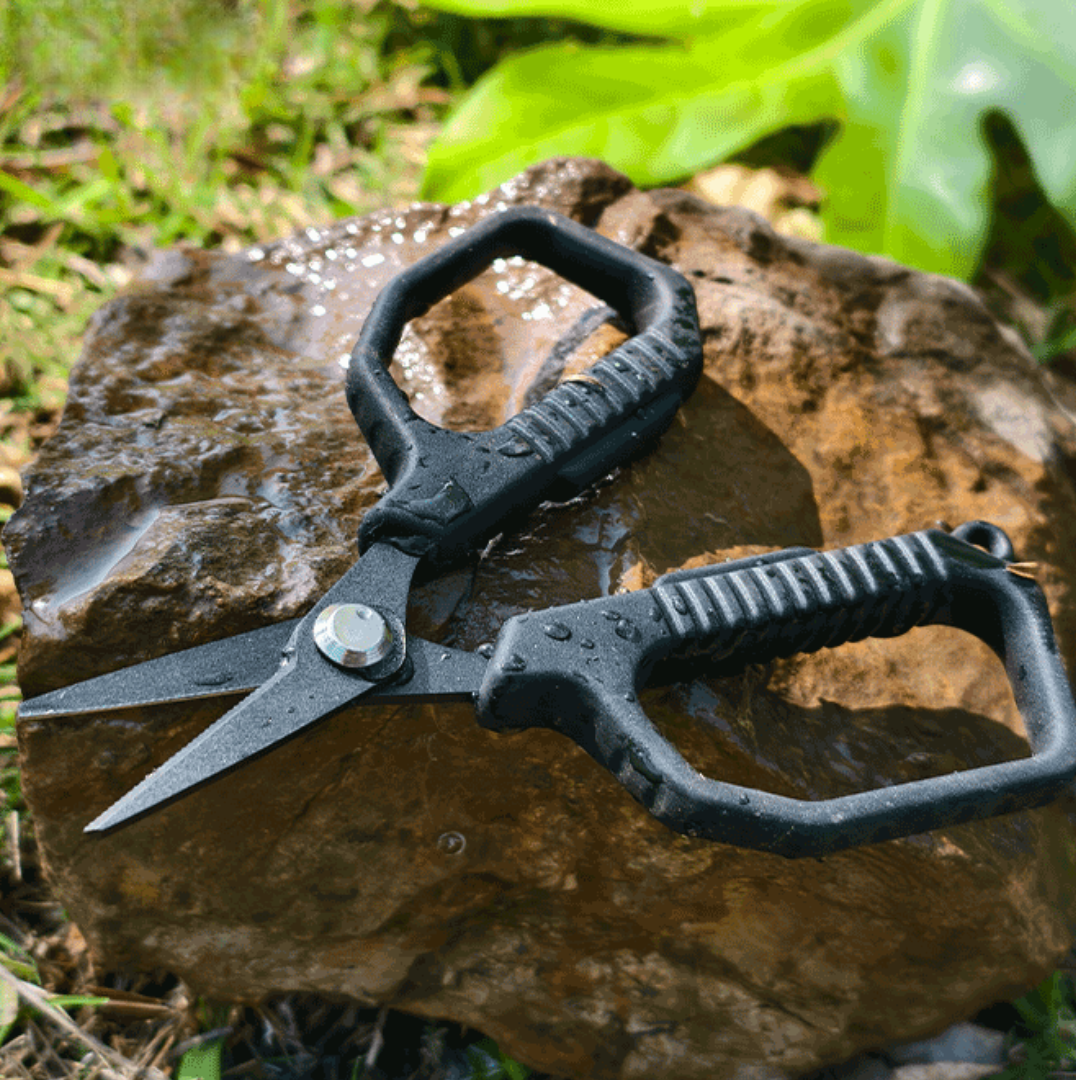Ergonomic Grip Compact Fishing Scissors With Lanyard Holes Design Scissor Cabral Outdoors Cabral Outdoors